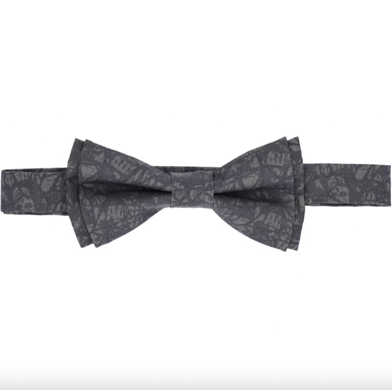 RSVLTS Stone Cold Steve Austin bow tie Tie & Pocket Square in Black — front view
