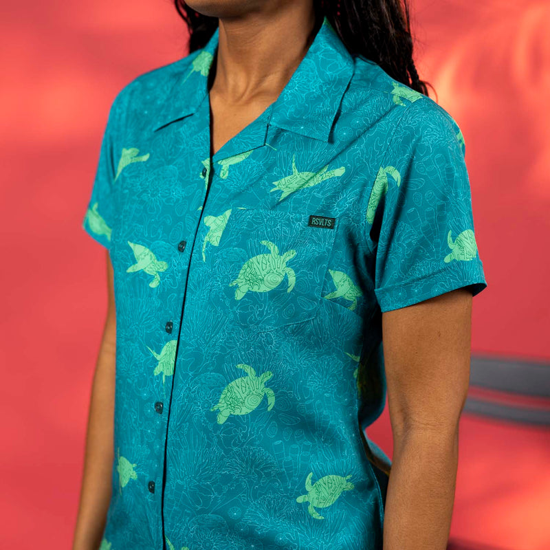 RSVLTS Turtle Tide Women's KUNUFLEX Short Sleeve Shirt in Green — detail 3