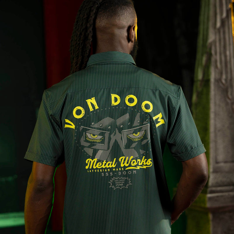 RSVLTS Von Doom Metal Works KUNUFLEX Short Sleeve Shirt in Green — detail 4