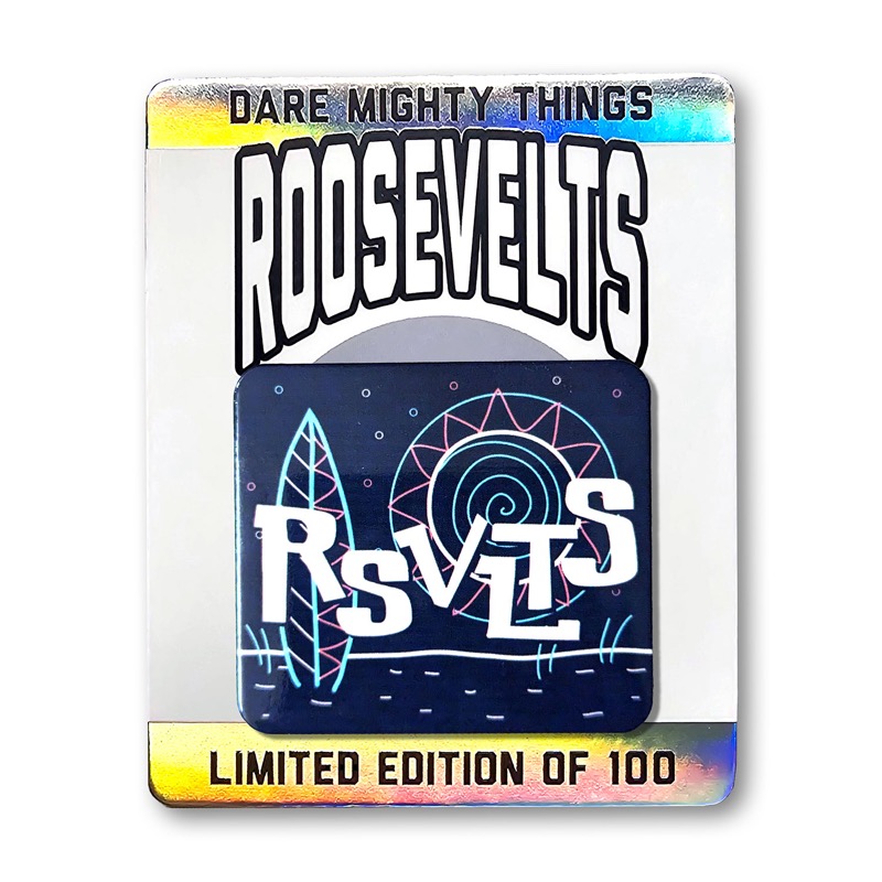 RSVLTS RSVLTS Beach Vibes Enamel Pin in Purple — front view