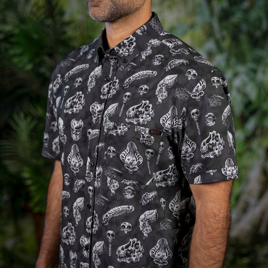 RSVLTS Trophy Wall KUNUFLEX Short Sleeve Shirt in Gray — detail 5