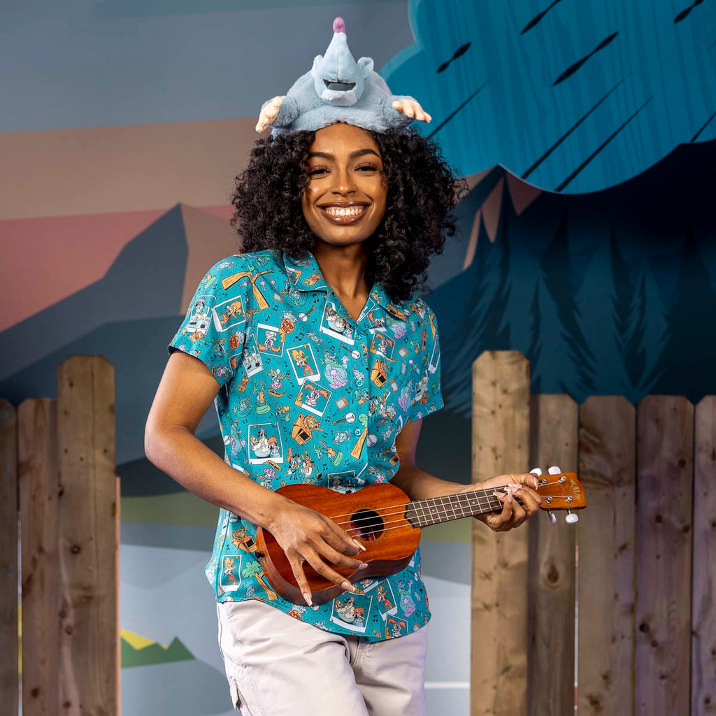 RSVLTS Lester’s Possum Park Women's KUNUFLEX Short Sleeve Shirt in Green — front view