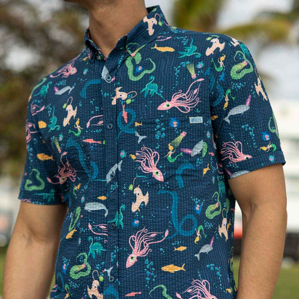 RSVLTS The Deep Stretch Seersucker Short Sleeve Shirt in Blue — detail 2