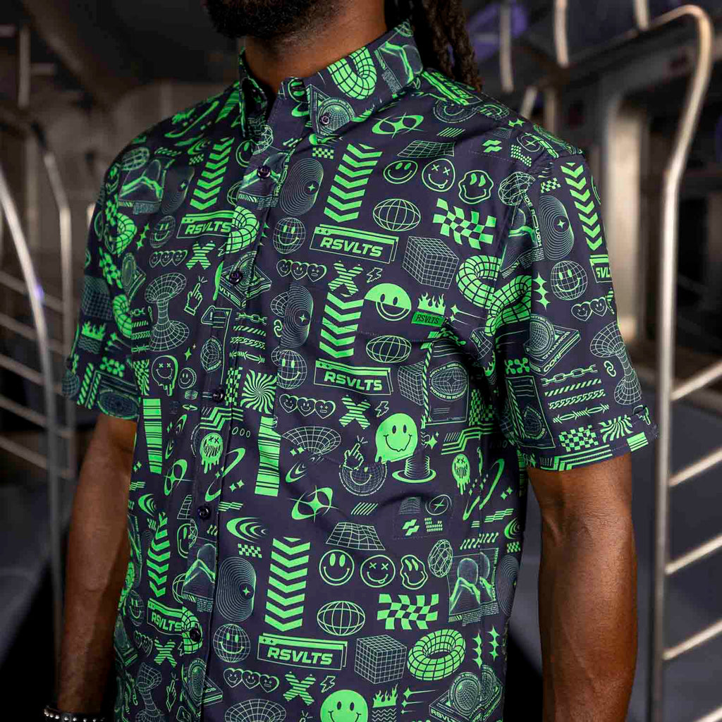 RSVLTS World Wide Widgets KUNUFLEX Short Sleeve Shirt in Black — front view