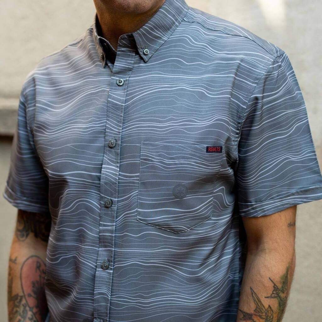 RSVLTS Beskar Steel KUNUFLEX Short Sleeve Shirt in Gray — detail 5