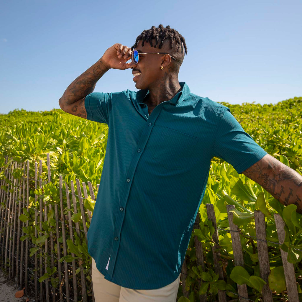 RSVLTS Chesapeake Bay Stretch Seersucker Short Sleeve Shirt in Blue — detail 4