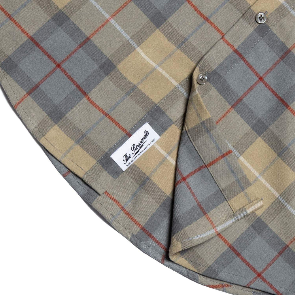 RSVLTS BorlandFlex Olive BorlandFlex Long Sleeve Flannel in Green — detail 7