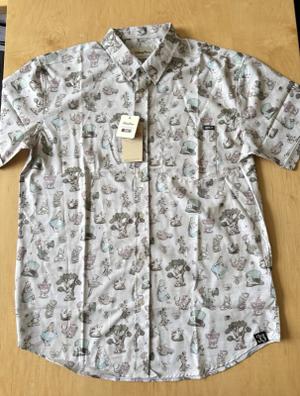 RSVLTS Mad Hatter’s Tea Party KUNUFLEX Short Sleeve Shirt in White — front view