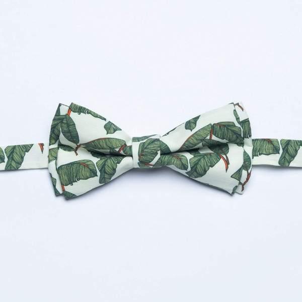RSVLTS Arnie Palmies bow tie Tie & Pocket Square in White — front view