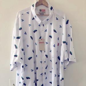 RSVLTS Little Full, Lotta Sap KUNUFLEX Short Sleeve Shirt in White — front view